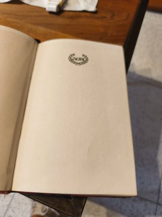 Libro de Torcuato Luca de tena