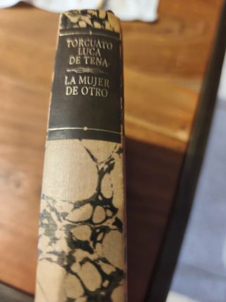 Libro de Torcuato Luca de tena