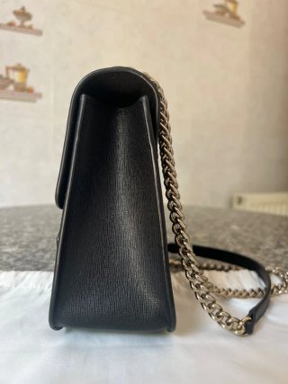 Bolso Furla de Hombro de Piel – Excelente Estado