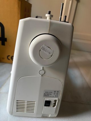 Máquina de coser Alfa 1008