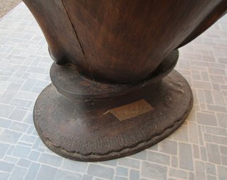 Scultura in legno intagliata a mano