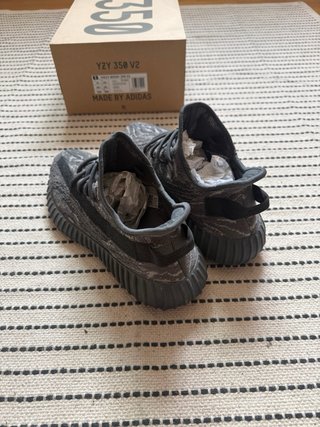 Adidas Yeezy Boost 350 V2 Talla 45 1/3