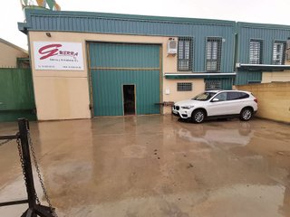 Nave industrial en venta en Cobeña