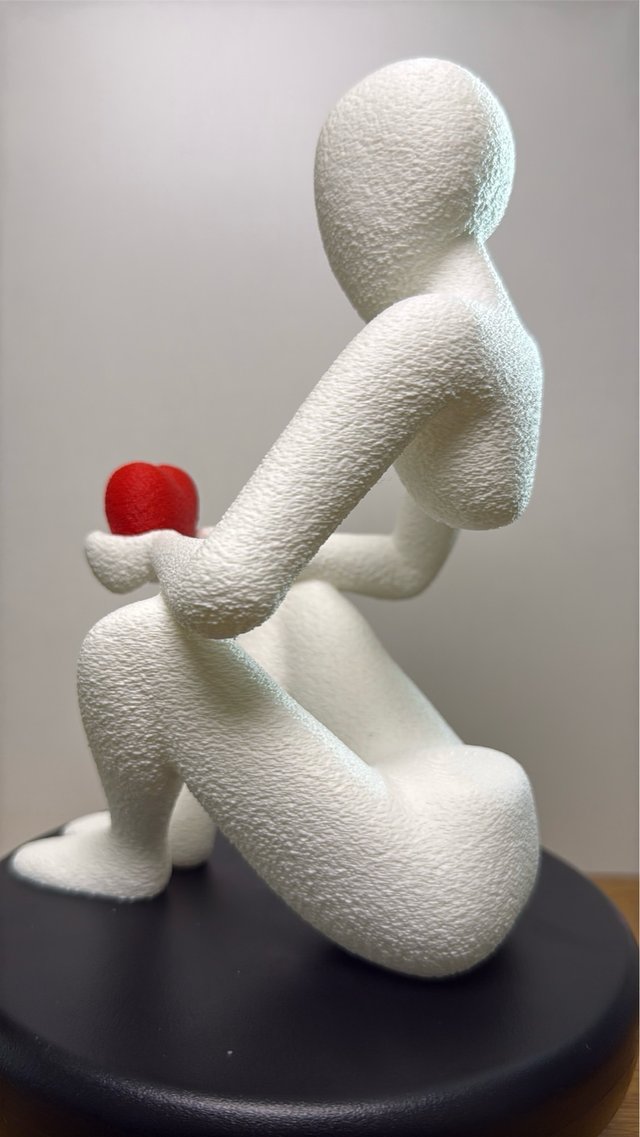 Escultura Minimalista Essência do Amor