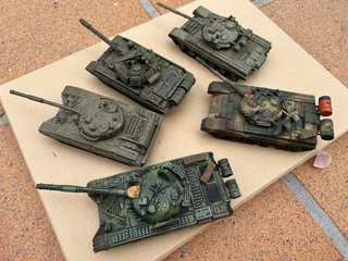 4 Tanques rusos o ucranianos Bolt Action
