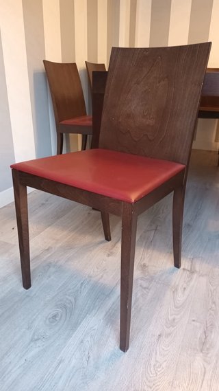 Conjunto mesa comedor con sillas y mesas auxiauxil