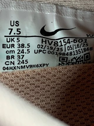 Nike Vomero Plus Talla 38.5 Rosa