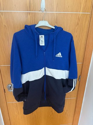 Sudadera Adidas con cremallera