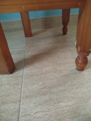 Mesita de noche de madera