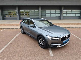 VOLVO V90 Cross Country 2.0 D4 AWD Pro Auto