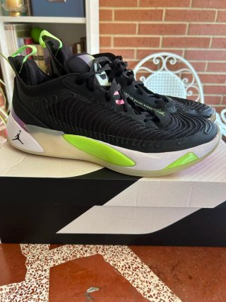 Luka 1 Zapatillas Baloncesto Jordan
