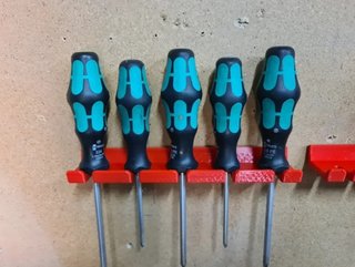 3 SOPORTES DE PARED PARA 16 DESTORNILLADORES