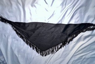 Pañuelo Flamenco Negro con Flecos
