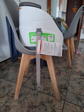 Trona Ingenuity gris y blanca
