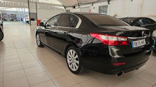 Renault Latitude 2011