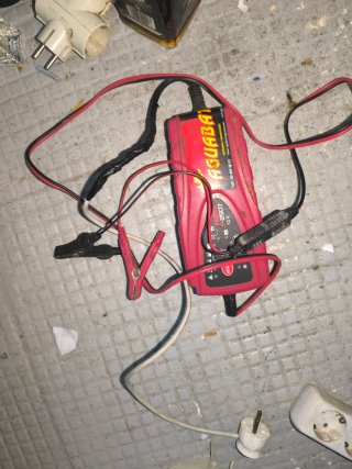 Cargador Batería AGUABA F-2507 12V