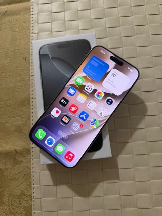 iPhone 16 Pro Max