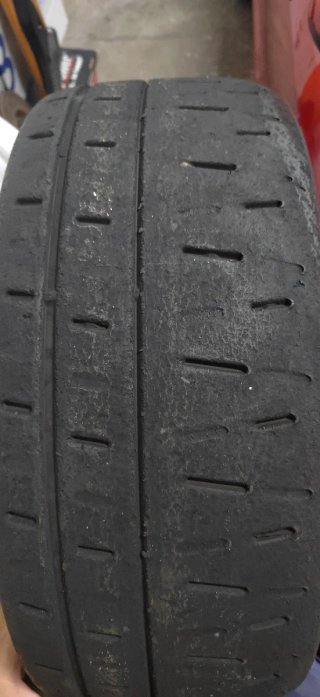 Neumáticos Pirelli Pzero Slick 235/40/18