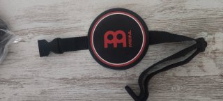 Meinl 4" Kneepad, caja pràctica para percusión.