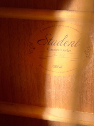 Guitarra Española Gewa Autoamplificada
