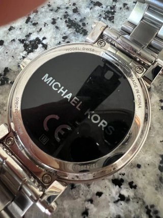 Smartwatch Michael Kors Access Plateado Brillante