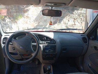 Ford Fiesta 2000