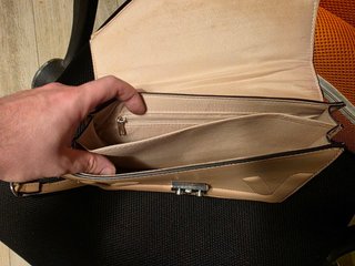Borsa tracolla rosa cipria con catena