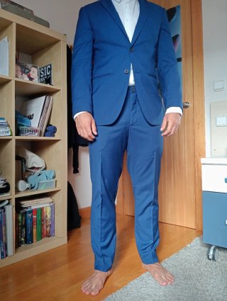 Traje juvenil azul  Talla M