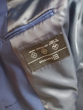Traje juvenil azul  Talla M