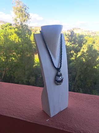 Expositor collar madera blanco 40 cm