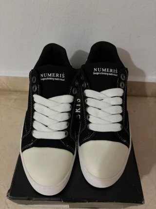 Zapatillas Hacco Negras y Blancas