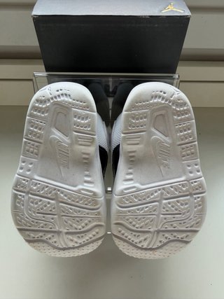 Jordan Stay Loyal 3 Bebé Negro/Blanco