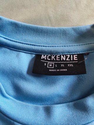 Camiseta McKenzie chico azul