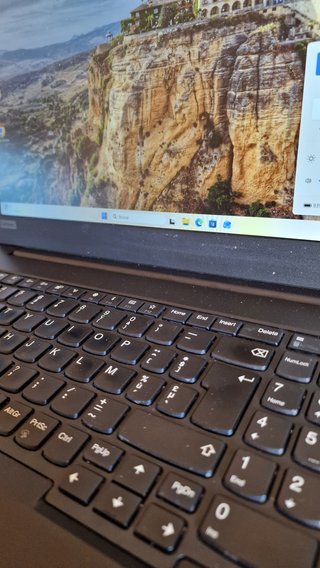 Lenovo Thinkpad E595 - Potente y Rápido