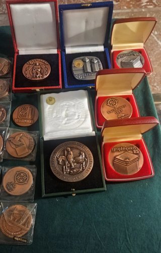 34 Medallas Conmemorativas Barcelona Colección