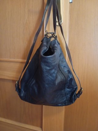 Bolso Mochila Piel Abbacino Negro y correa Marrón