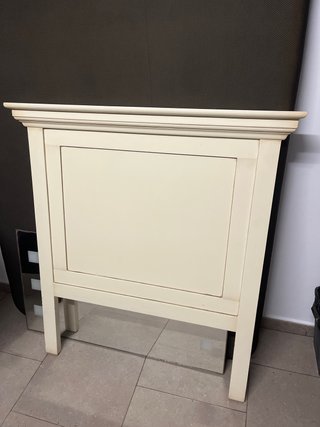 Cabecero de madera beige