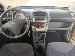 Peugeot 107 2006