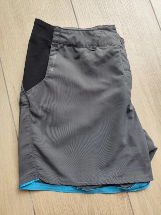 Lote 3 pantalones cortos Quechua grises y turquesa