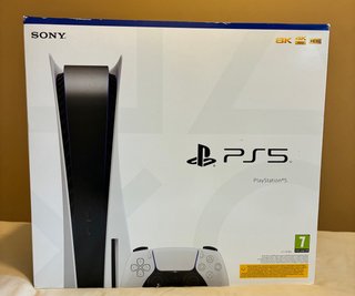Playstation 5 Fat (825 gigas) + mando + soporte