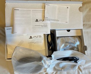 Playstation 5 Fat (825 gigas) + mando + soporte