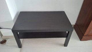 Mesa de salón moderna
