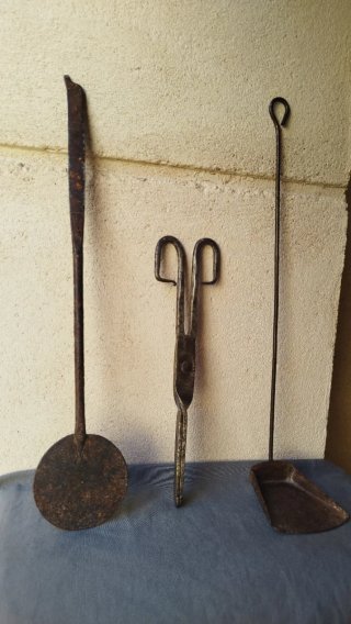 Juego de chimenea antiguo