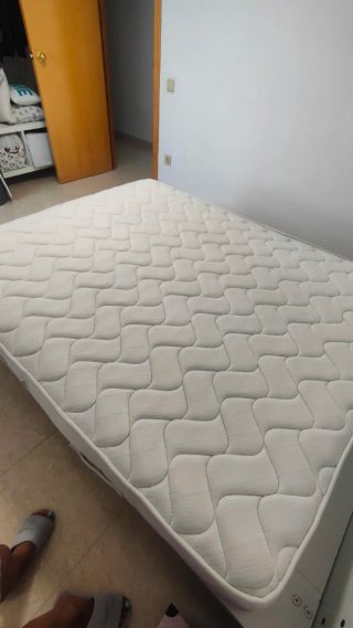 URGE VENDER: Colchón 150x180 DSK 4 Estrellas