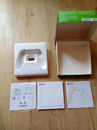 Caja de Mando Xbox Astral Purple (no negociable)