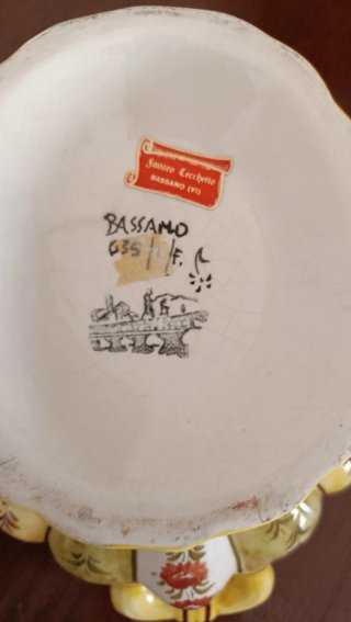 Zuppiera in ceramica decorata