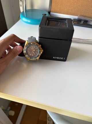 Reloj Kyboe! Dorado y Gris