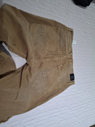 Pantalón corduroy beige