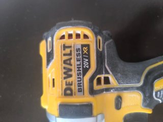 Taladro y Destornillador de Impacto Dewalt