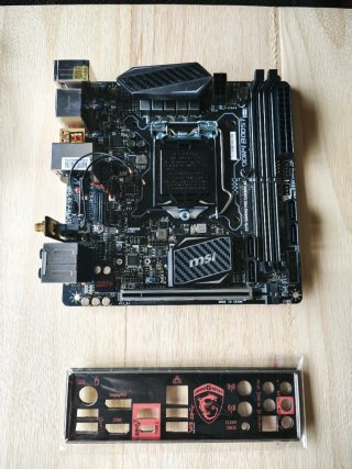 Placa base Micro ATX MSI Z270I Carbon AC
